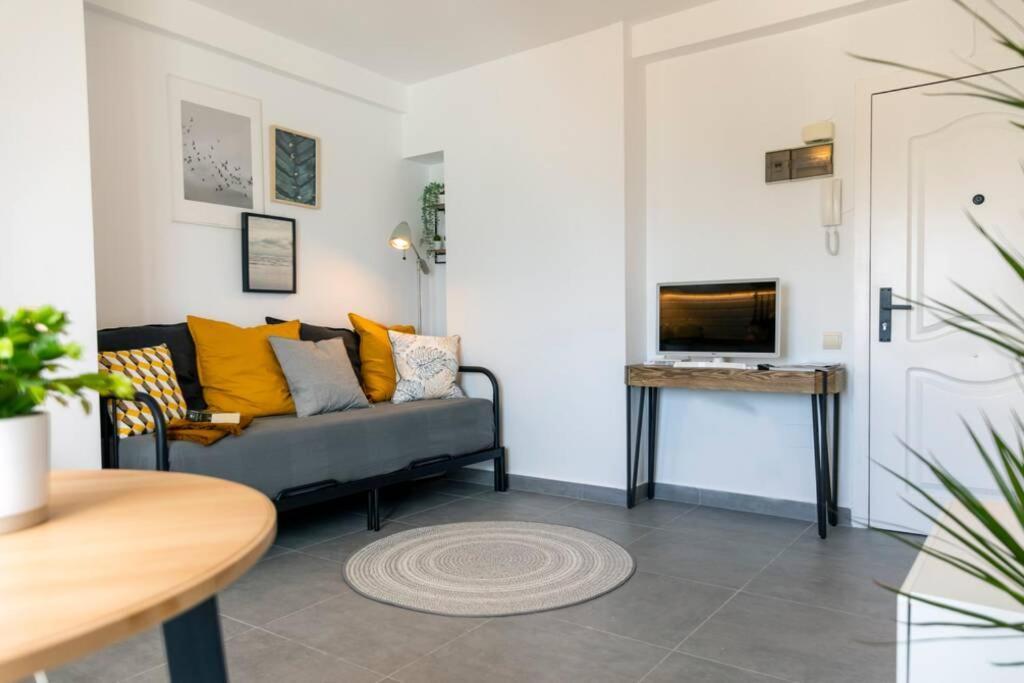 Beachfront Apartment Near Marbella Sitio de Calahonda Zewnętrze zdjęcie