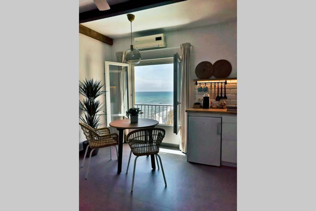 Beachfront Apartment Near Marbella Sitio de Calahonda Zewnętrze zdjęcie