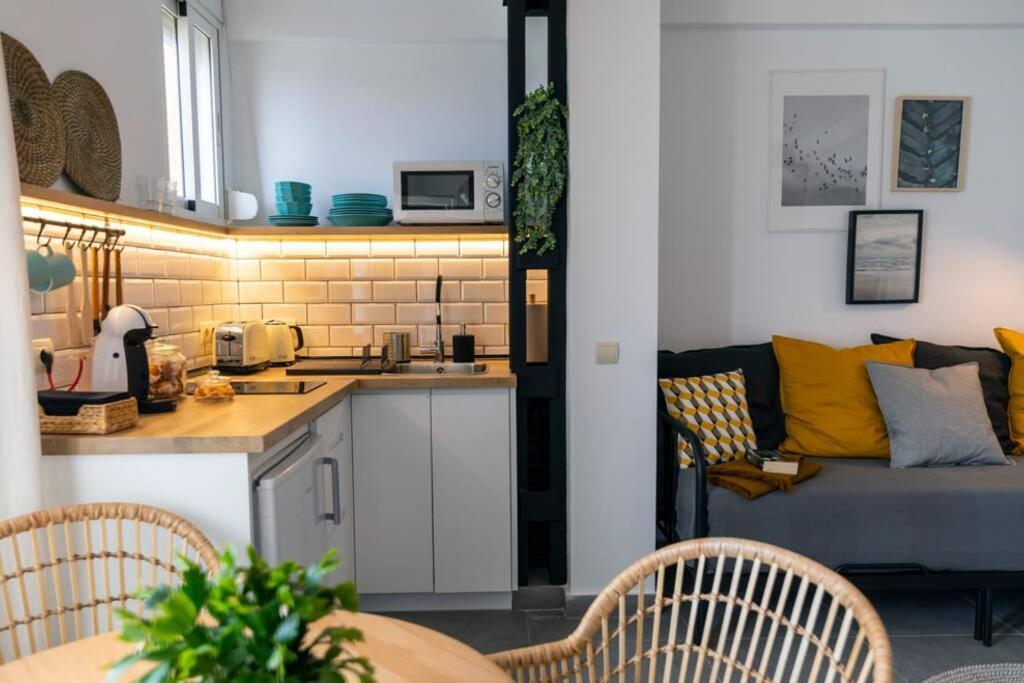 Beachfront Apartment Near Marbella Sitio de Calahonda Zewnętrze zdjęcie