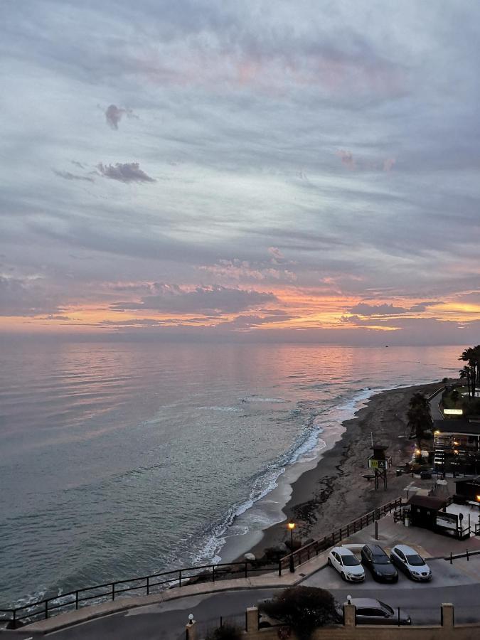Beachfront Apartment Near Marbella Sitio de Calahonda Zewnętrze zdjęcie