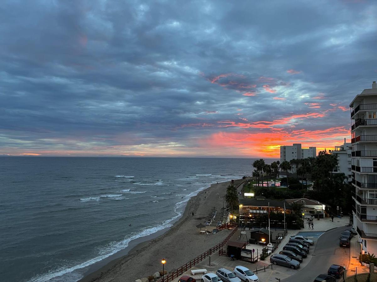 Beachfront Apartment Near Marbella Sitio de Calahonda Zewnętrze zdjęcie